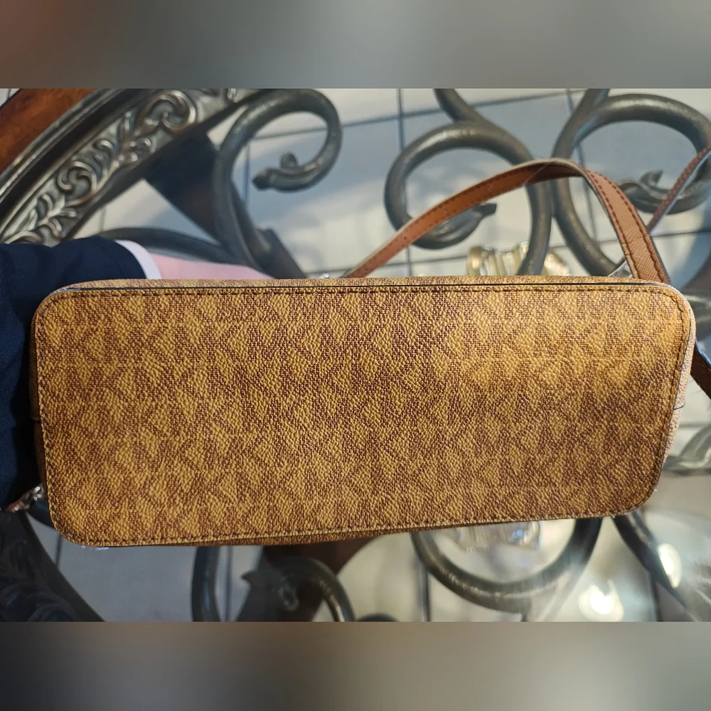 Michael Kors Tan Crossbody Bag - Picture 3 of 5